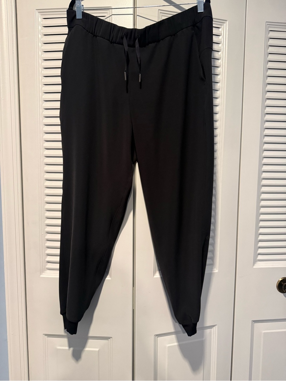Lululemon Black Jogger Pants - Comfortable Drawstring Waist